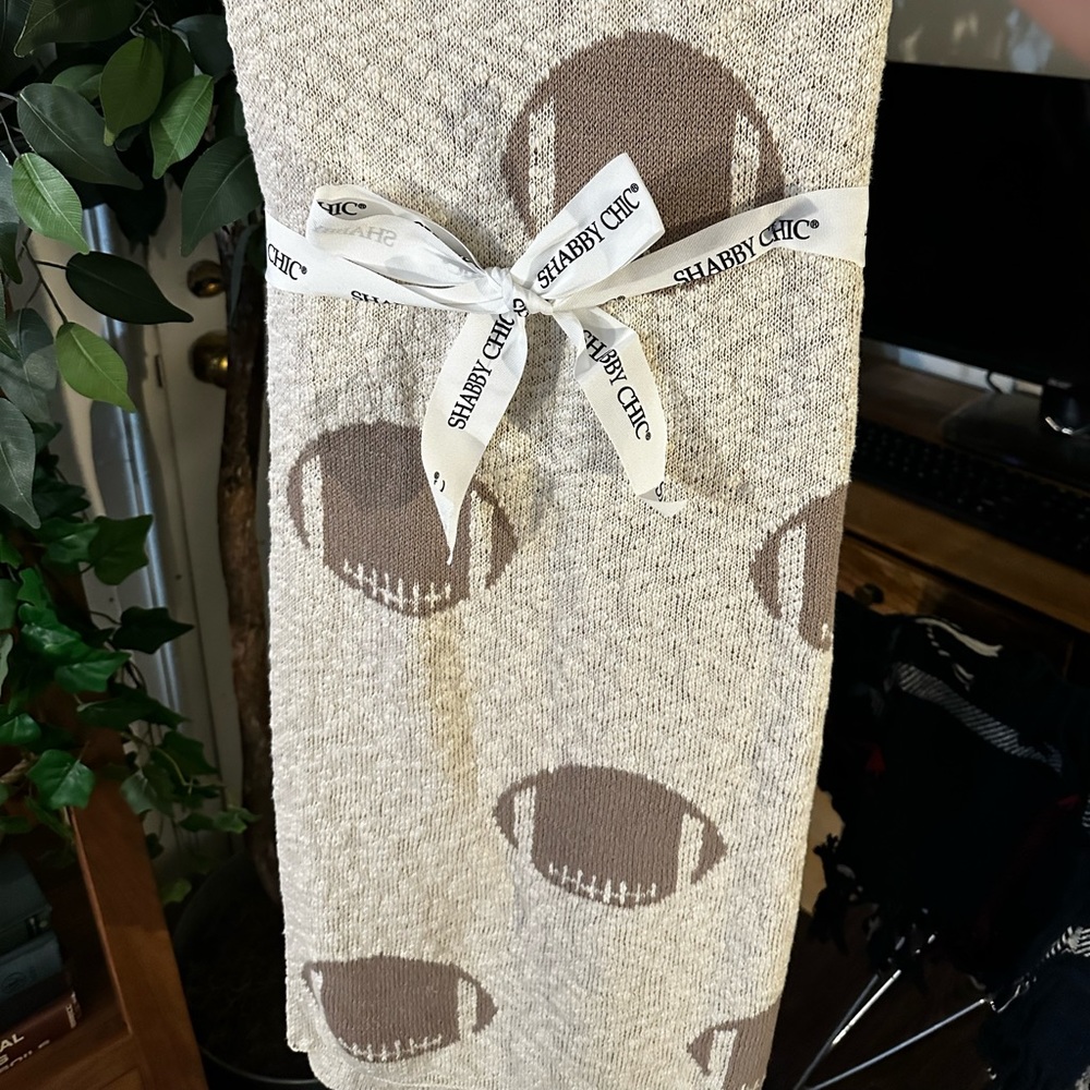 BNWT SHABBY CHIC Football throw blanket